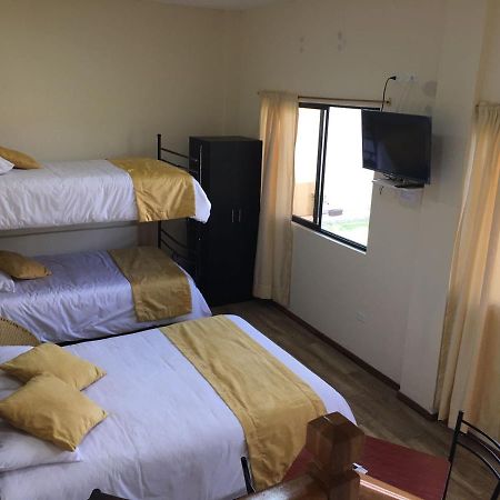 Tababela Airport B&B Bagian luar foto