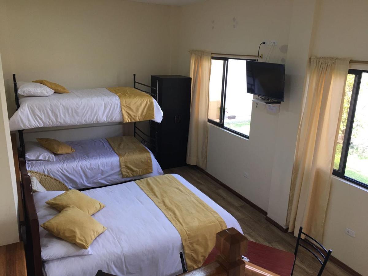 Tababela Airport B&B Bagian luar foto