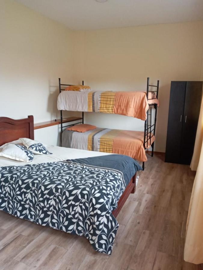 Tababela Airport B&B Bagian luar foto